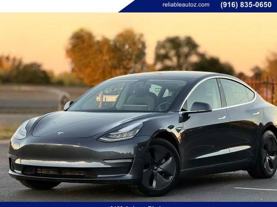 TESLA MODEL 3 2019 5YJ3E1EA2KF504110 image TESLA MODEL 3 2019 5YJ3E1EA2KF504110 image
